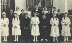 Zion Lutheran Chatt 1917 Confirmation Class. Louise Becher: front row, middle. [1]  