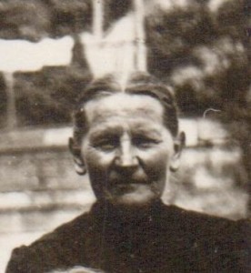 Regina (Rüeck) Gross (1866-1948)