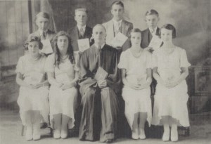 Zion Chatt's 1933 Confirmation Class, front, L to R: Ruth Miller, Lois Heffner, Rev. Carl Yahl, Imogene Reef, Naomi Reef. back: Ray Schott, Carl Hunziker, Vernon Becher, Leroy Bollenbacher. 