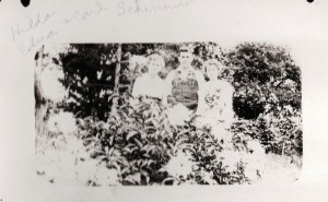 Sisters Hilda & Edna Scaer with Carl Schinnerer. 
