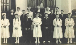 1917 Confirmation at Zion Chatt. Organ pipes to the left.
